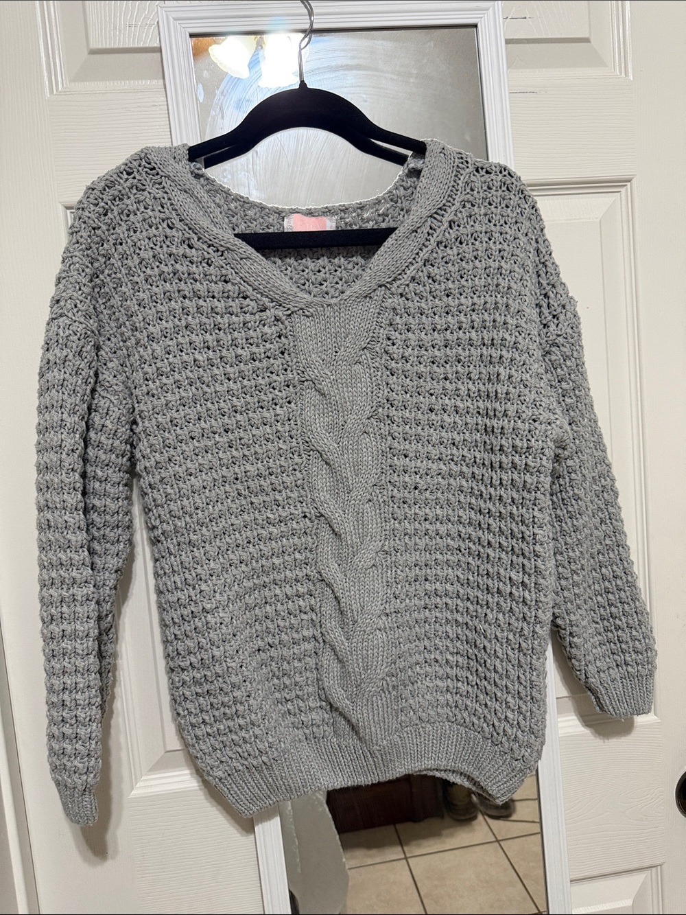 Women's Light Gray V-Neck Cable Knit Sweater